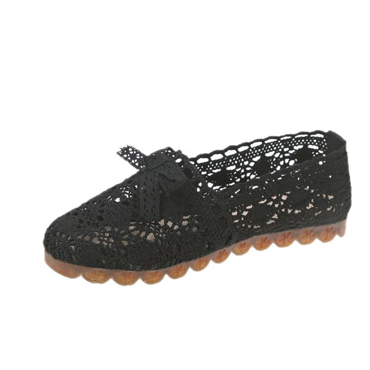 Women's ballerinas with fine lace appliquŽ and comfortable footbed W&W