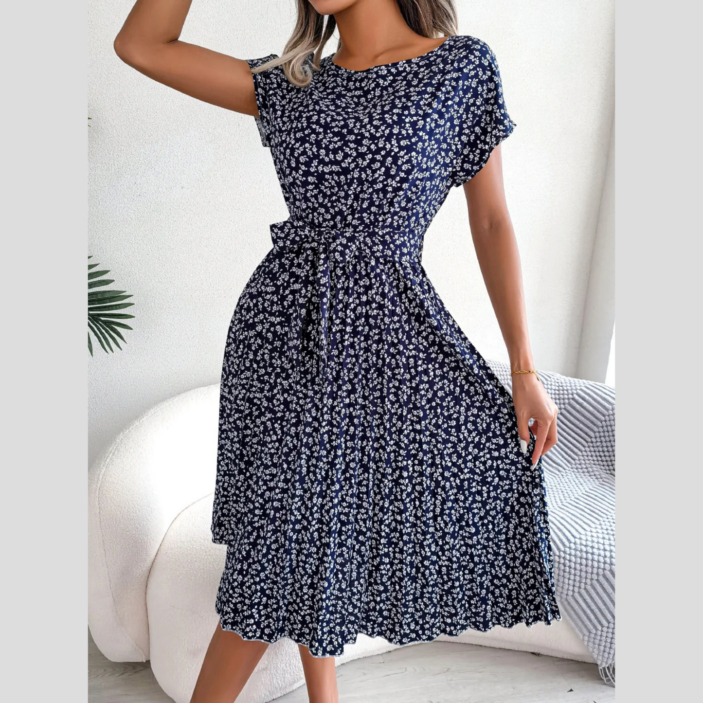 ALESSIA - ELEGANT BELLY COVERING DRESS