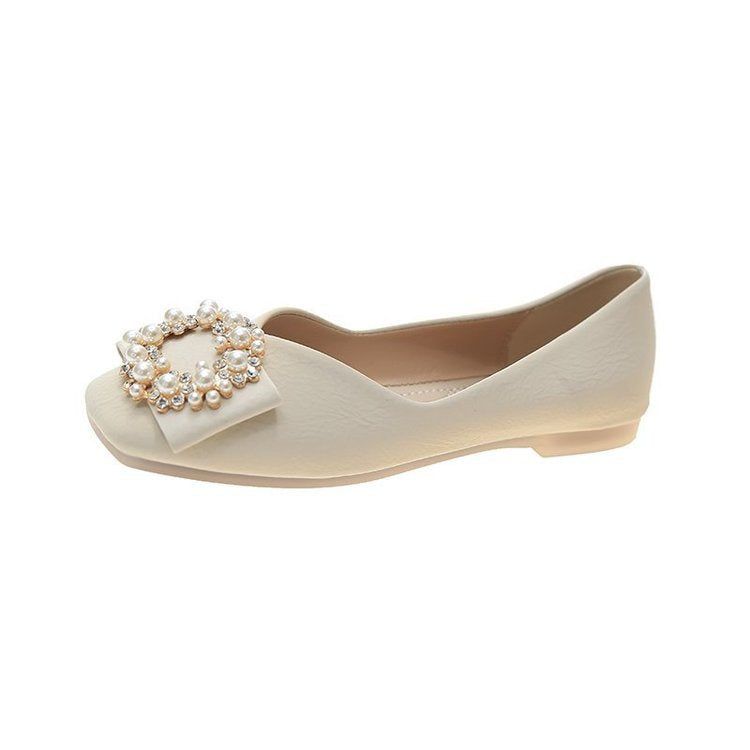 Women's ballerinas with elegant pearl accents and fashionable design W&W