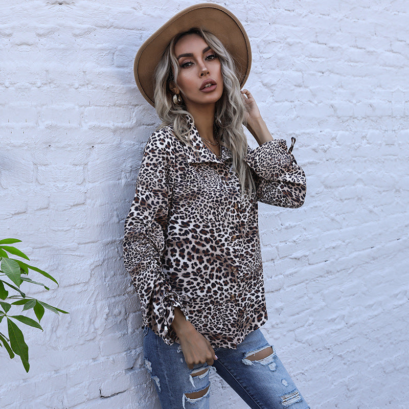 Women's blouse with animal print and fashionable button details WW