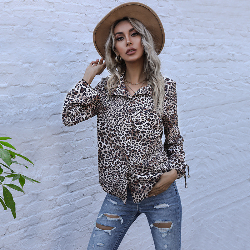 Women's blouse with animal print and fashionable button details WW