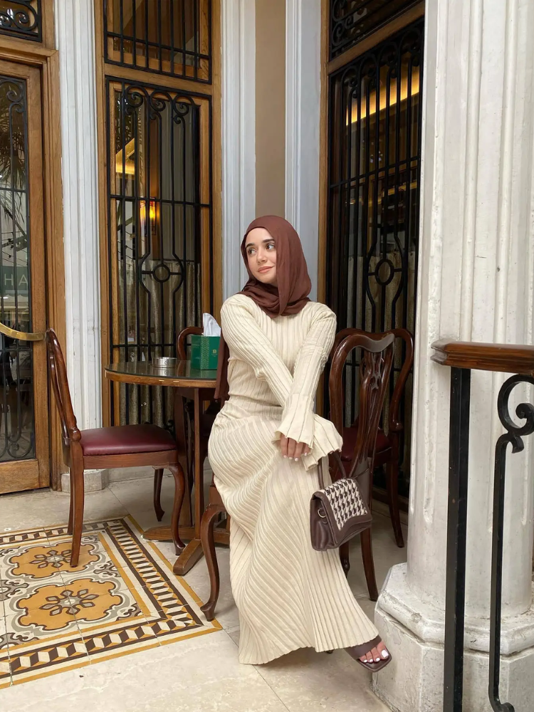 WW | Tight-fitting long knit dress with pleated design and stretch fabric, women's knit dress