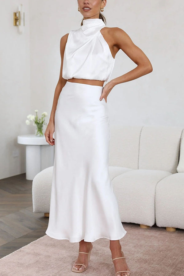 WW | Elegant set: turtleneck sweater and long skirt