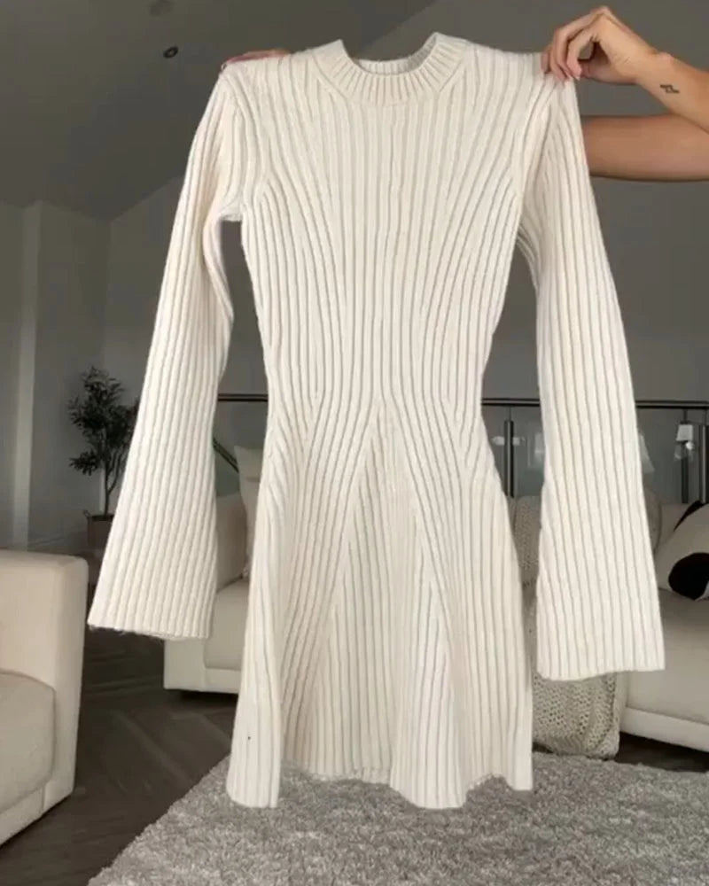 WW - Elegant knitted dress with turtleneck