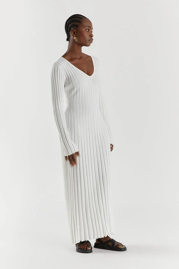 WW Knit Dress | Modern long-sleeved women's dress with V-neck