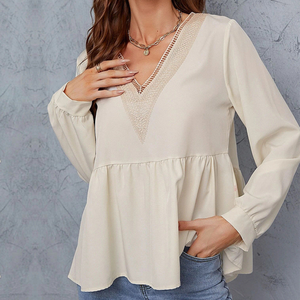 Women's blouse with elegant V-neck and voluminous sleeves W&W
