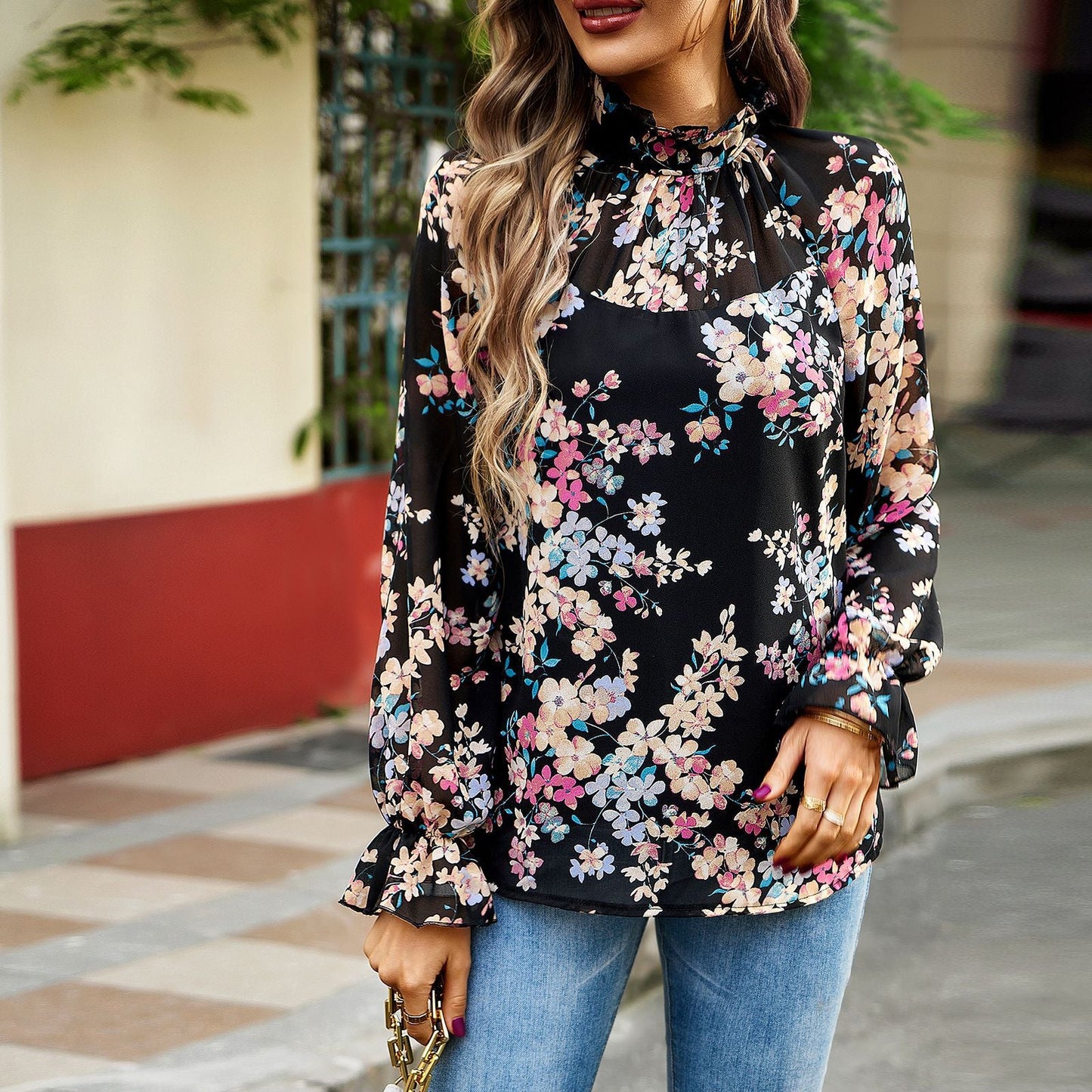 Women's floral blouse with ruffle details WW
