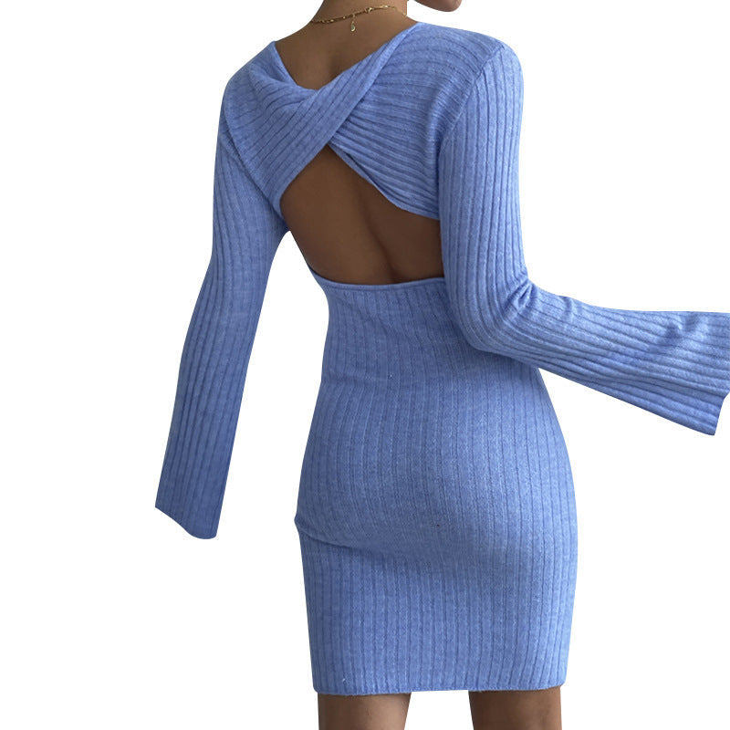 WW | Long-sleeved trumpet sleeve open back knit dress