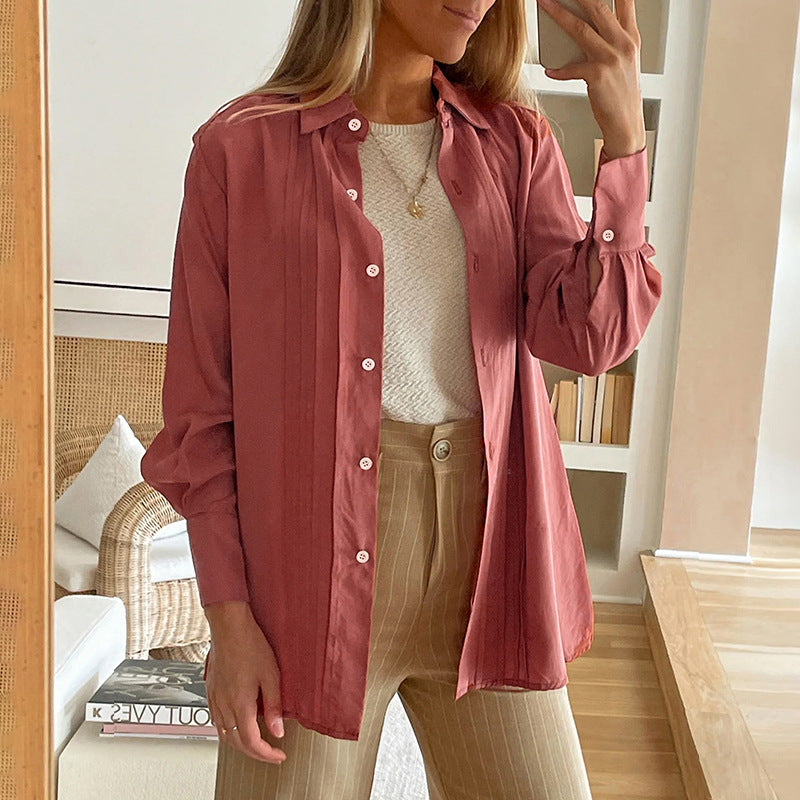 Women's blouse with elegant pleats and a loose cut WW