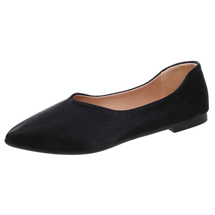 Women's ballerinas with elegant pointed design and comfortable footbed W&W
