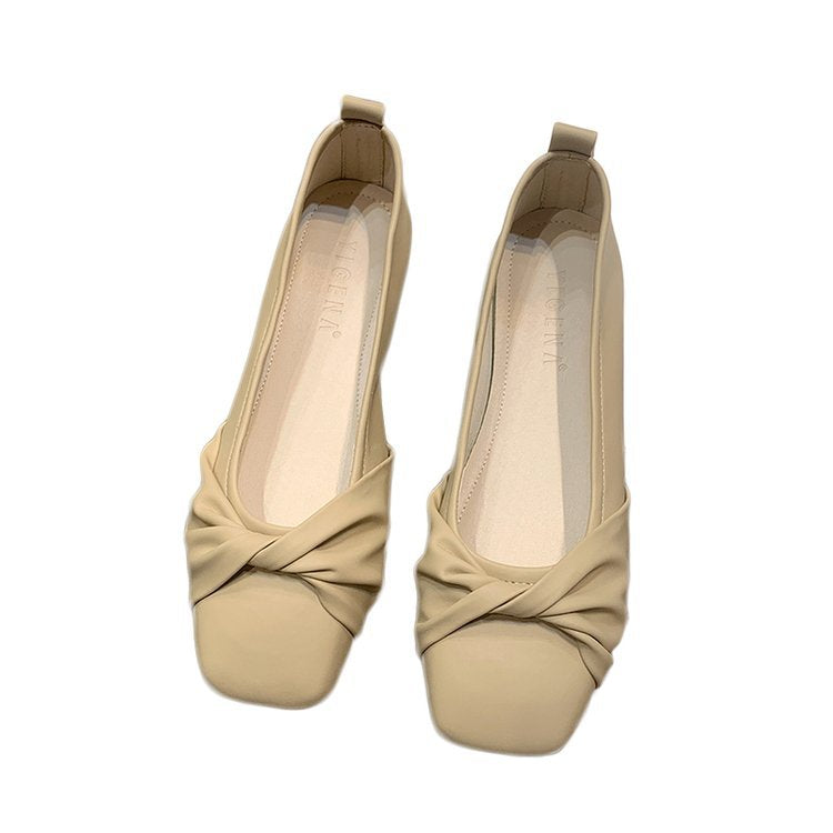 Women's comfortable ballerinas with decorative knot design W&W