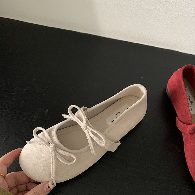 Women's ballerinas with elegant bow detail and high-quality suede W&W