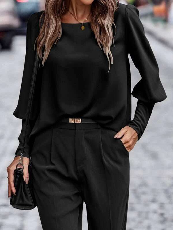 Women's blouse with elegant puff sleeves and all-over design WW