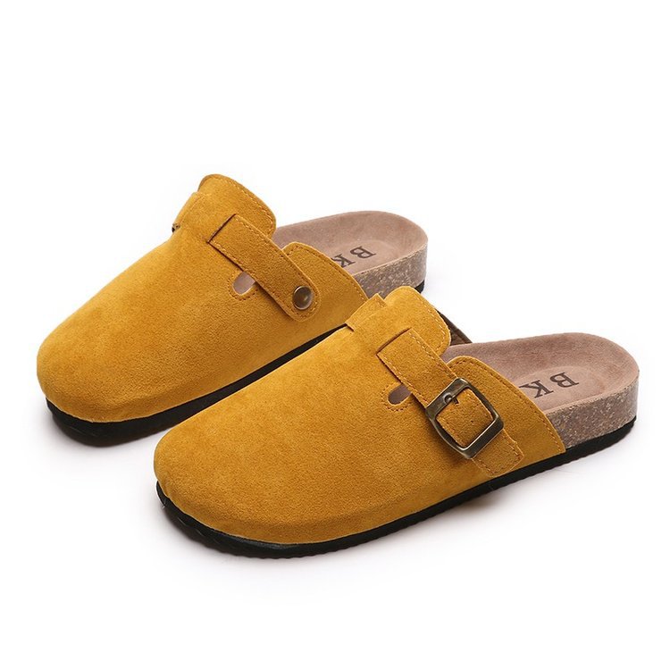 Women's clogs with elegant leather upper and fashionable buckle design W&W