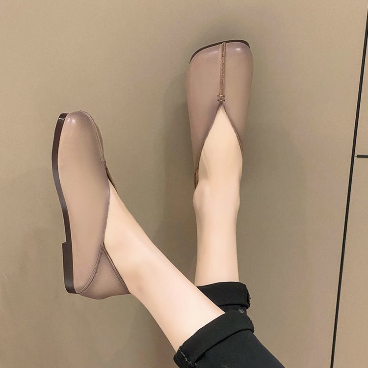 Women's ballerinas with elegant toe slit design W&W