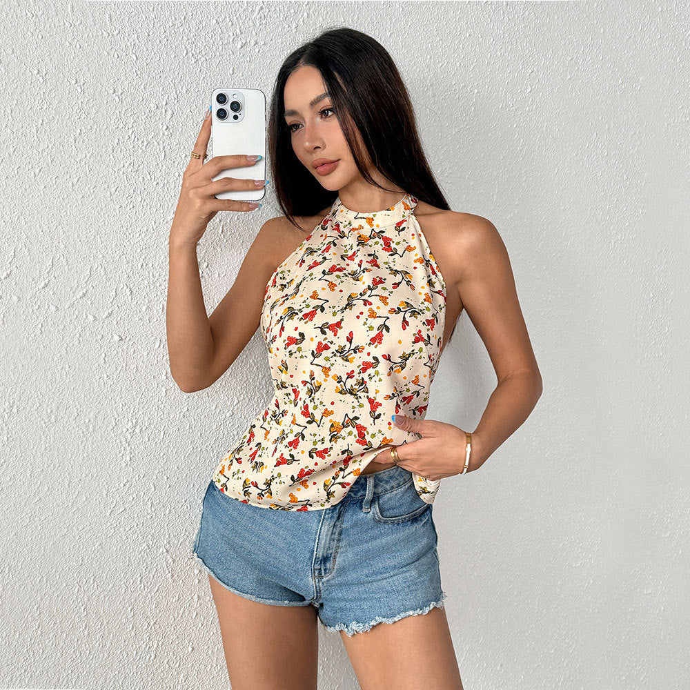 Women's floral print top with chic halter design W&W