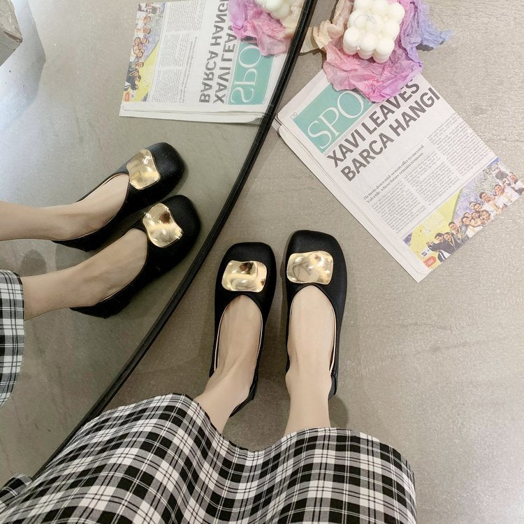 Women's ballerinas with elegant decorative appliquŽ W&W