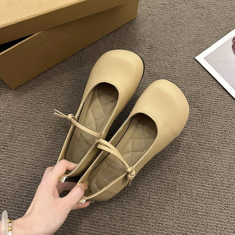 Women's ballerinas with elegant straps and flexible inner lining W&W