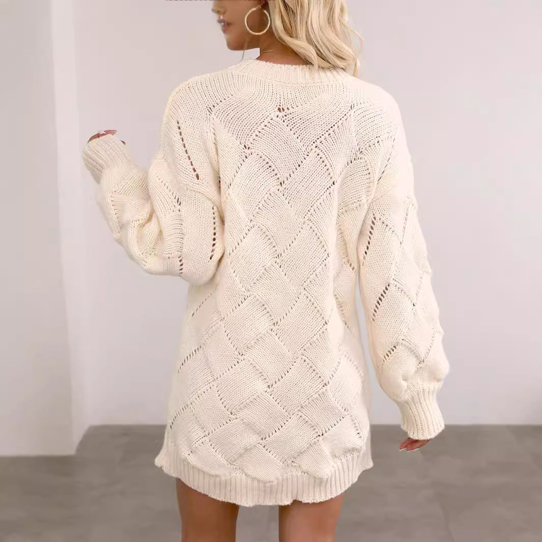 Women's knitted dress with sophisticated cable pattern and soft material WW