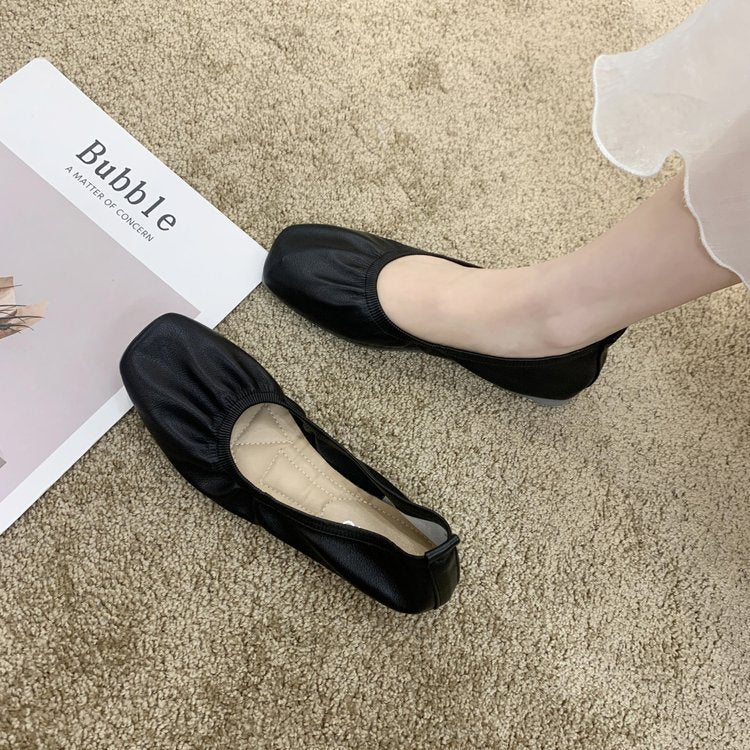 Women's ballerina flats made of soft, flexible leather W&W