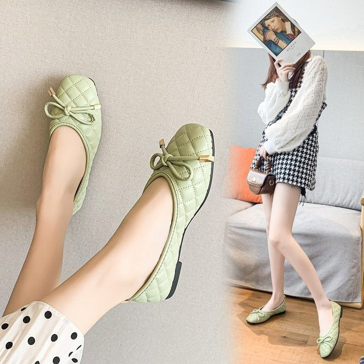 Women's ballerinas with elegant knot detail and padded insole W&W