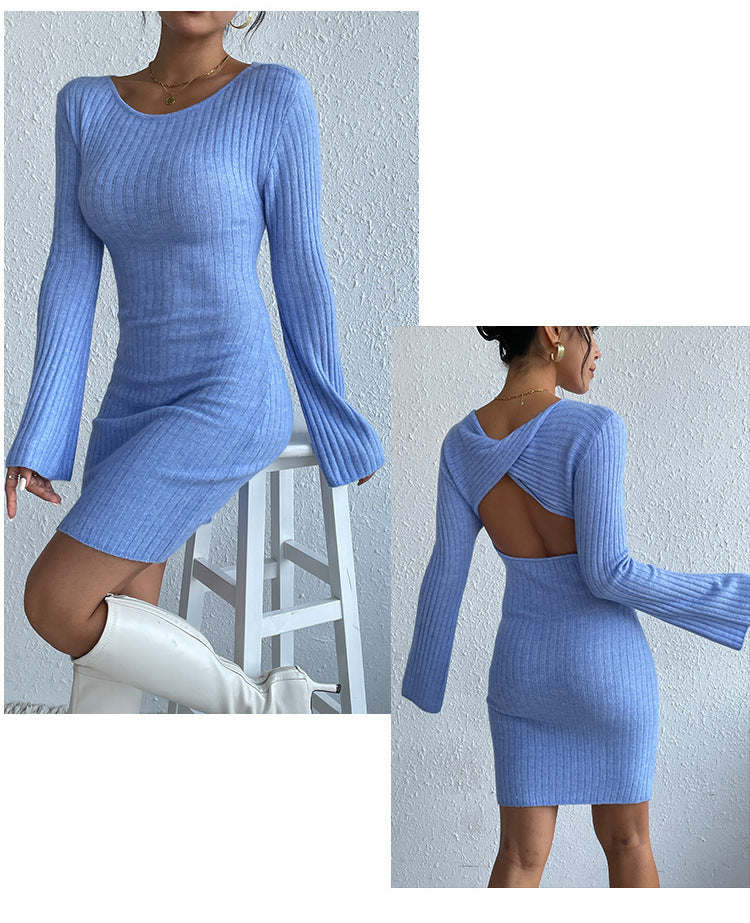 WW | Long-sleeved trumpet sleeve open back knit dress