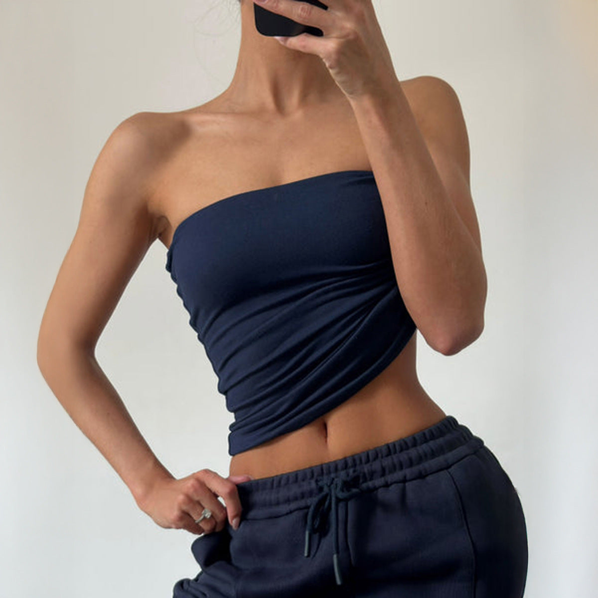 Women's bandeau top made of elastic material WW