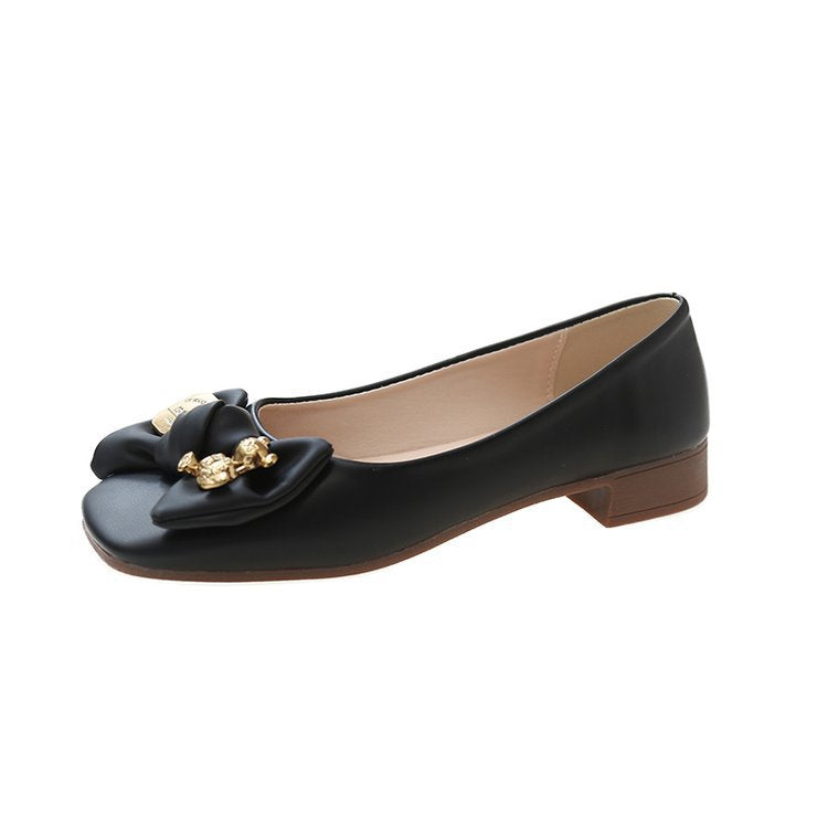 Women's ballerinas with elegant bow detail and gold accents W&W