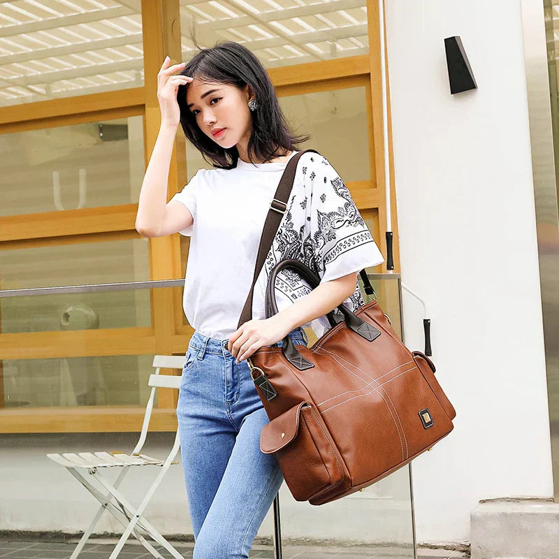 Svala | Large leather tote bag
