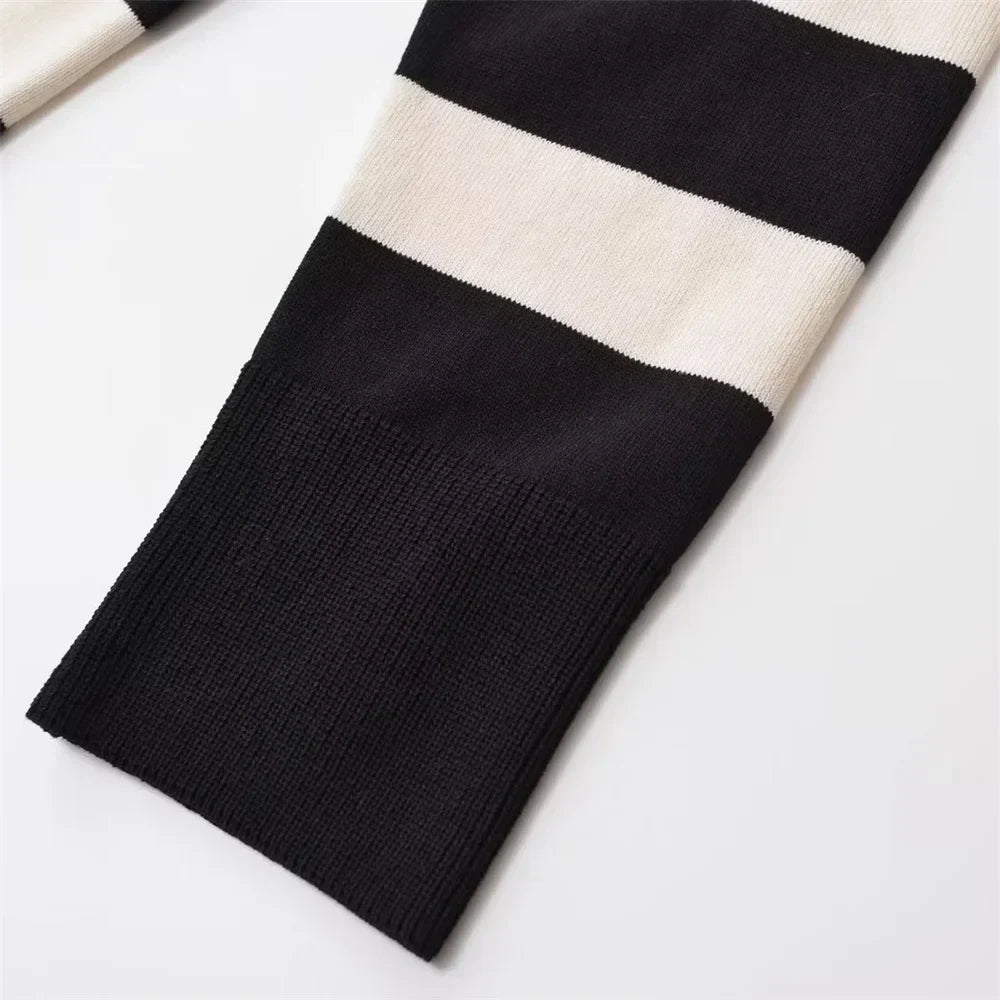 WW | Striped long knit dress with round neck