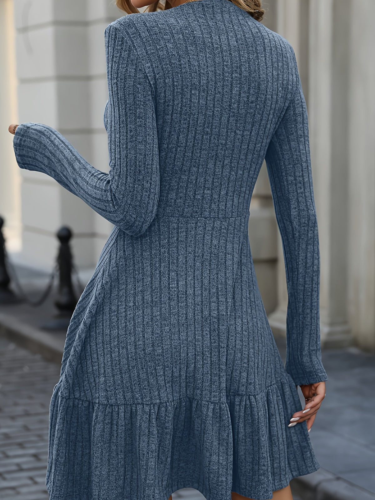 WW | Luxurious Sweater Dress with Elegant Trapeze Cut
