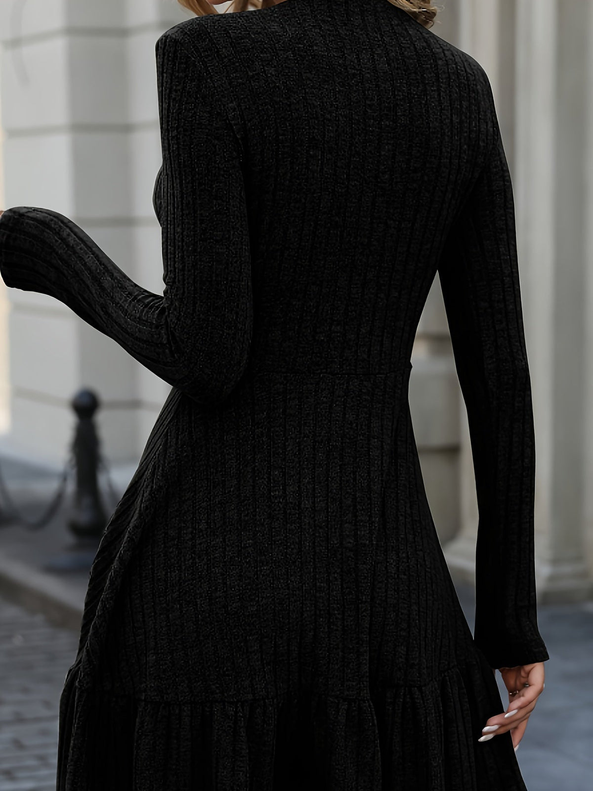 WW | Luxurious Sweater Dress with Elegant Trapeze Cut