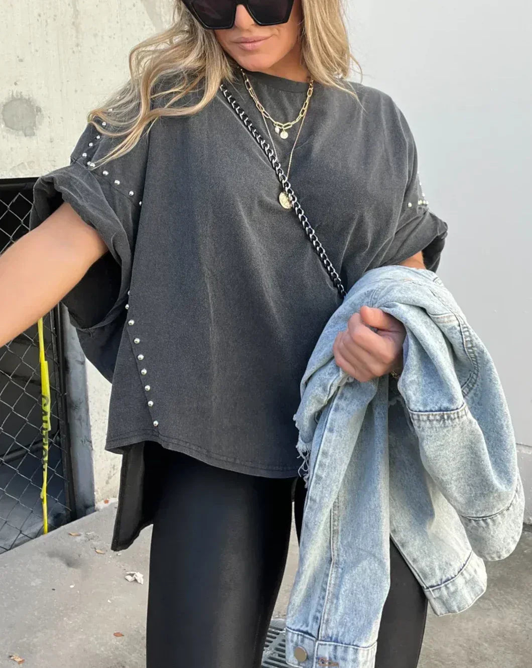 Cecily - Oversized style T-shirt with studs