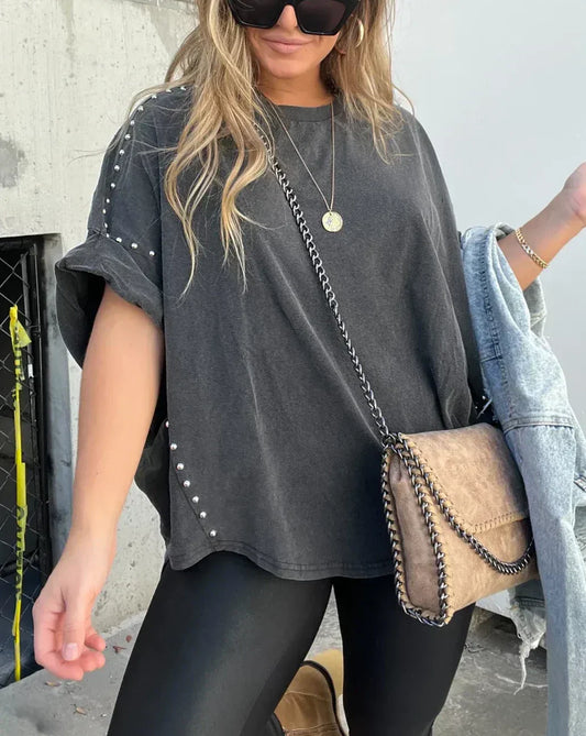 Cecily - Oversized style T-shirt with studs