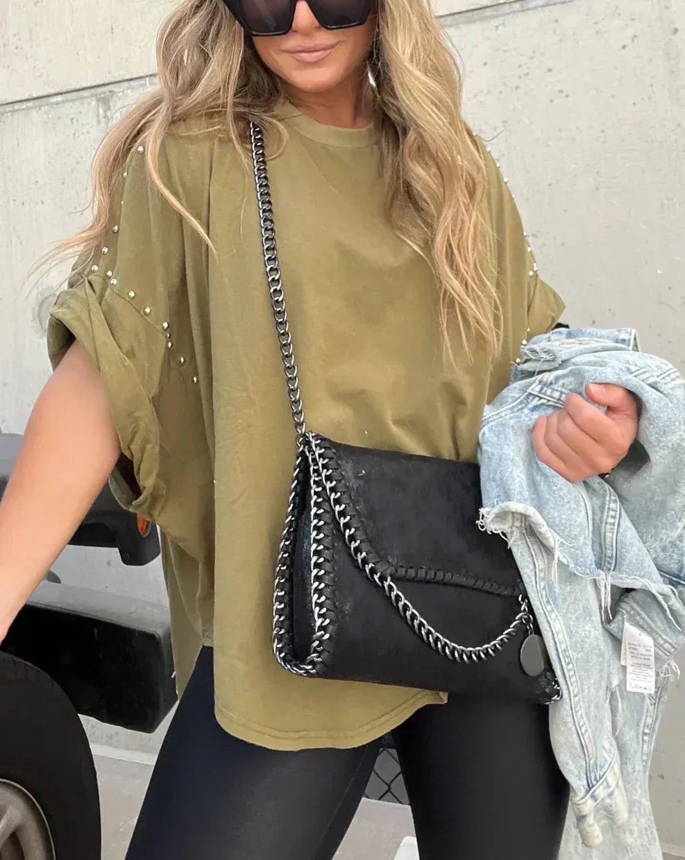 Cecily - Oversized style T-shirt with studs