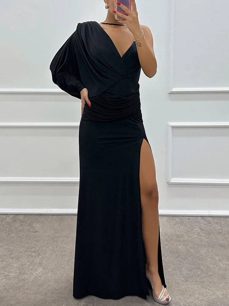 Naiana - One-Shoulder Gown