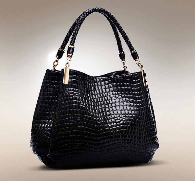 Xella | Stylish handbag with crocodile motif