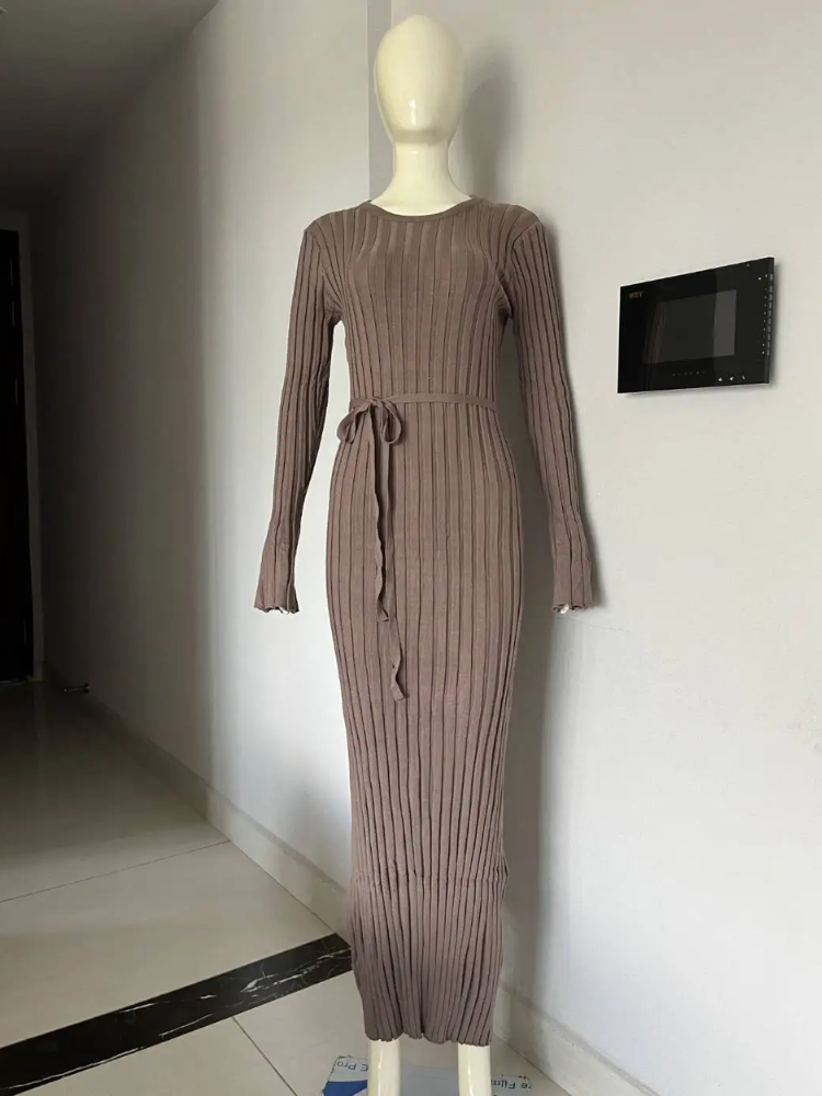 WW | Tight-fitting long knit dress with pleated design and stretch fabric, women's knit dress