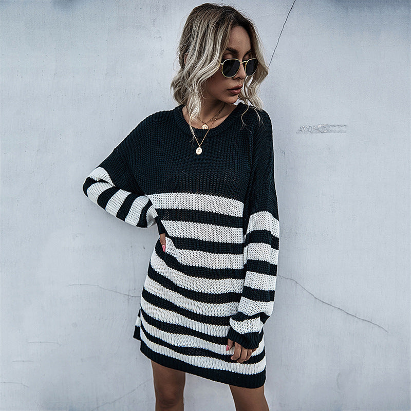 Women's knitted dress with fashionable striped pattern and casual cut WW