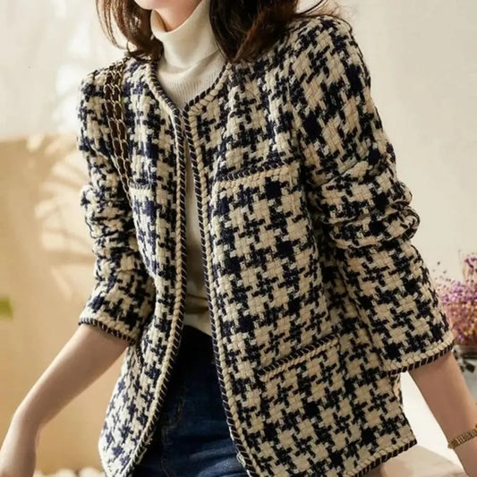 Annika | Chic checked cardigan
