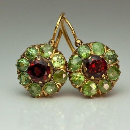 Vintage round green and red crystal earrings