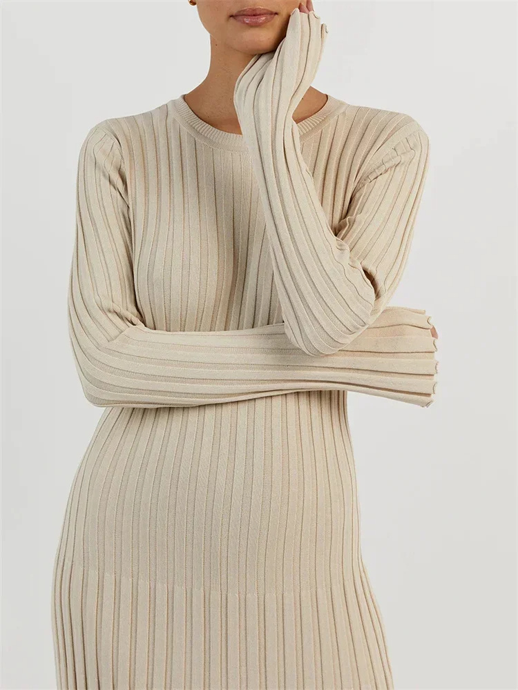WW | Tight-fitting long knit dress with pleated design and stretch fabric, women's knit dress