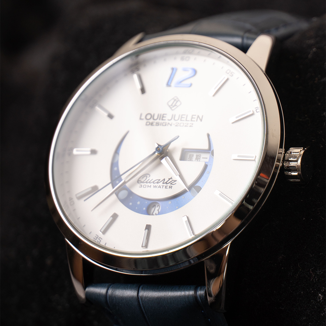 Elegant Moonphase Watch with Luminous Calendar Week