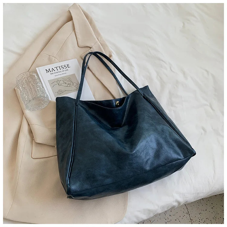 Trixie - Elegant leather shoulder bag