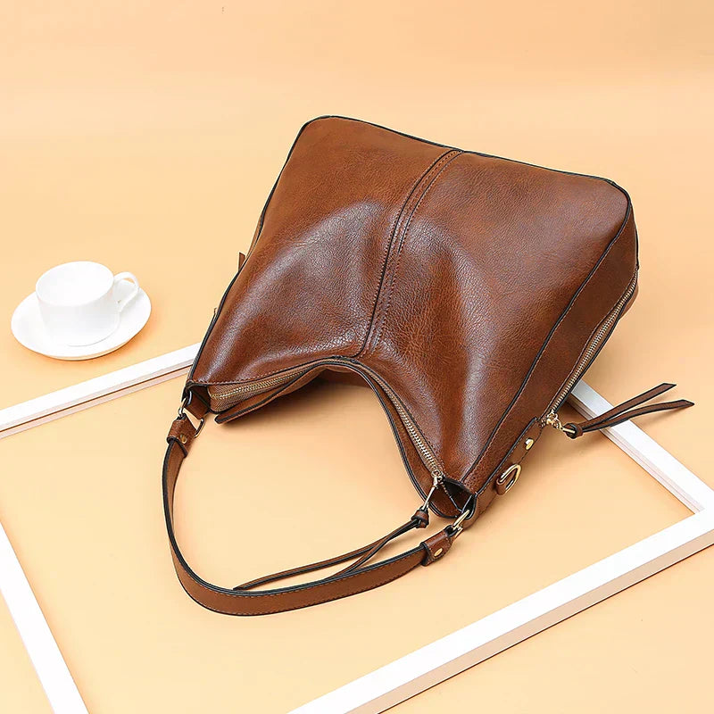 Irene - Leather shoulder bag