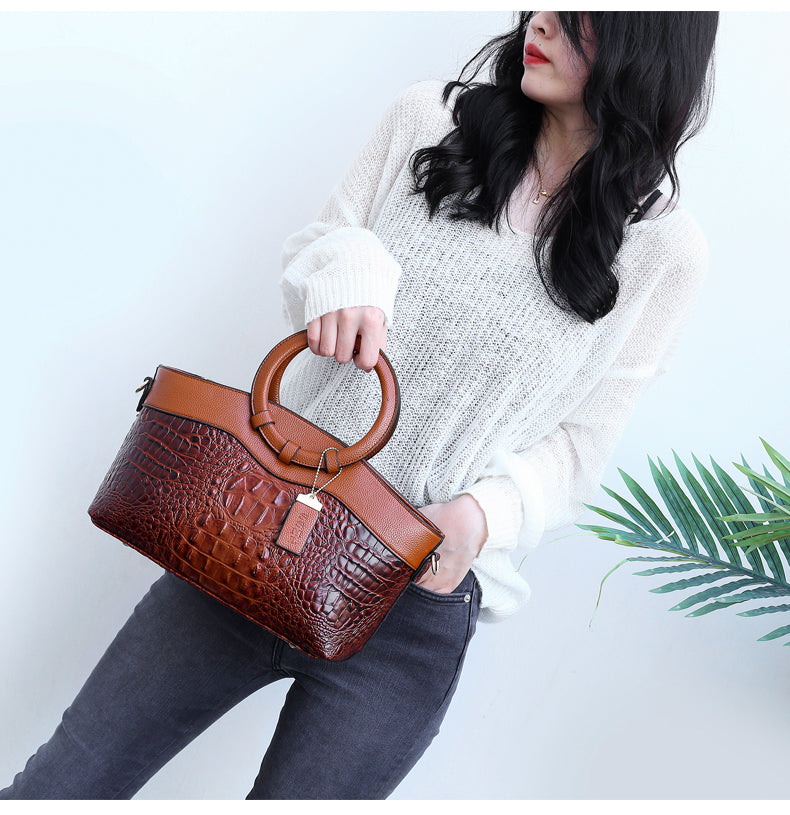 Talisa - Stylish crocodile leather bag with handmade details