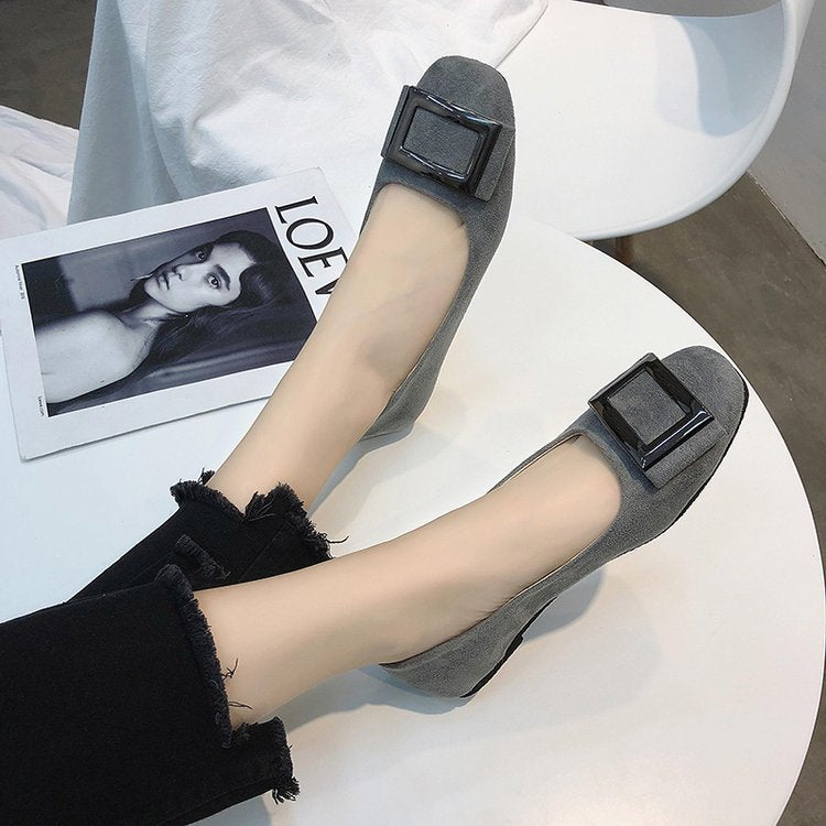 Women's ballerinas with elegant decoration and comfortable sole W&W