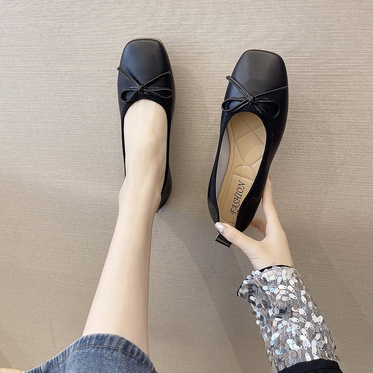Women's ballerinas with elegant bow detail and high-quality leather W&W
