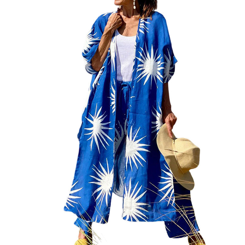 Women's beach kimono with floral pattern and airy fit
