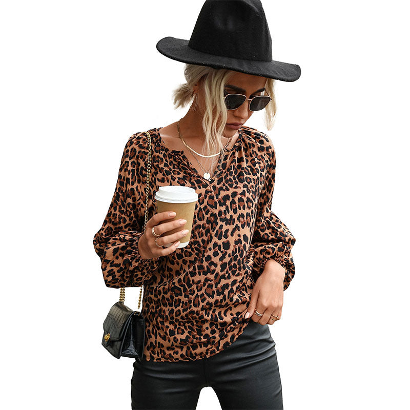 Women's blouse with unique leopard print and voluminous sleeves WW